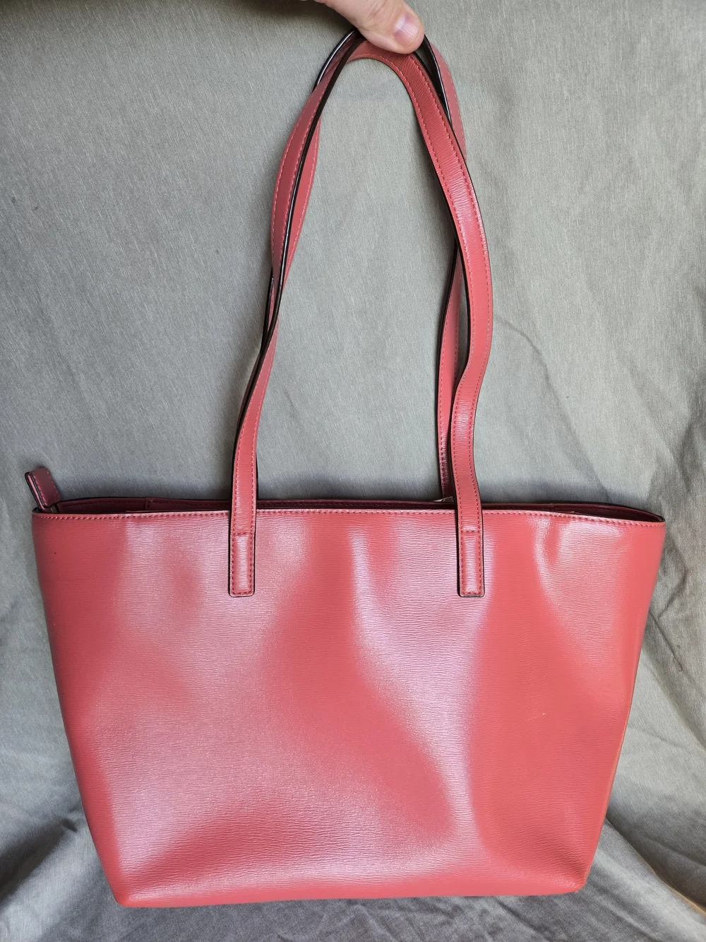 ✨ DKNY Bryant Medium Saffiano Leather Shop Tote With Dust Bag in Bright Red ✨ - Picture 6 of 8